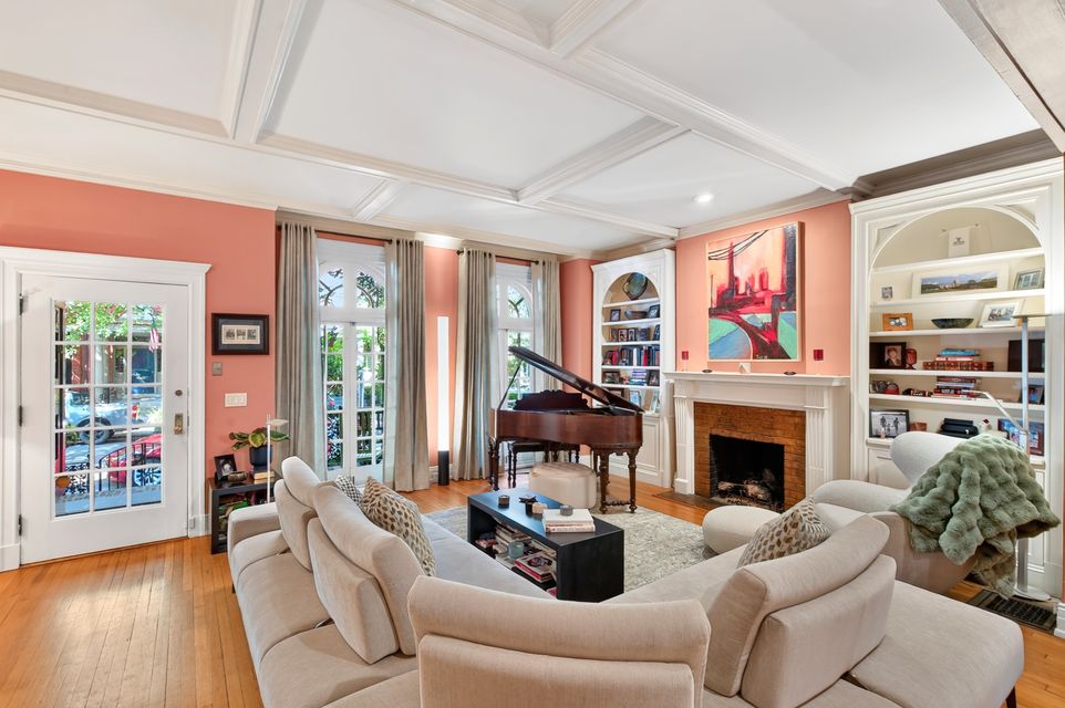 Interior decorating by Leslie Brooks, Richmond Virginia