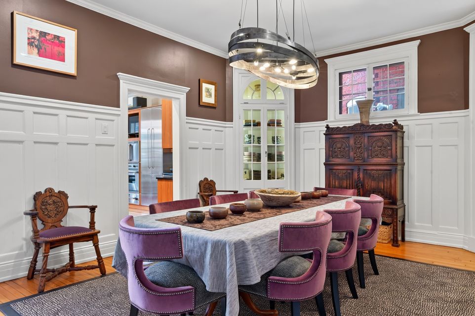 Interior decorating by Leslie Brooks, Richmond Virginia